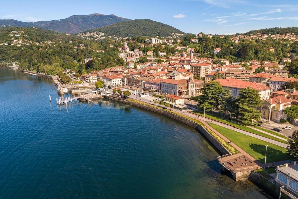 Oasi di Castelveccana Apt Pool and View