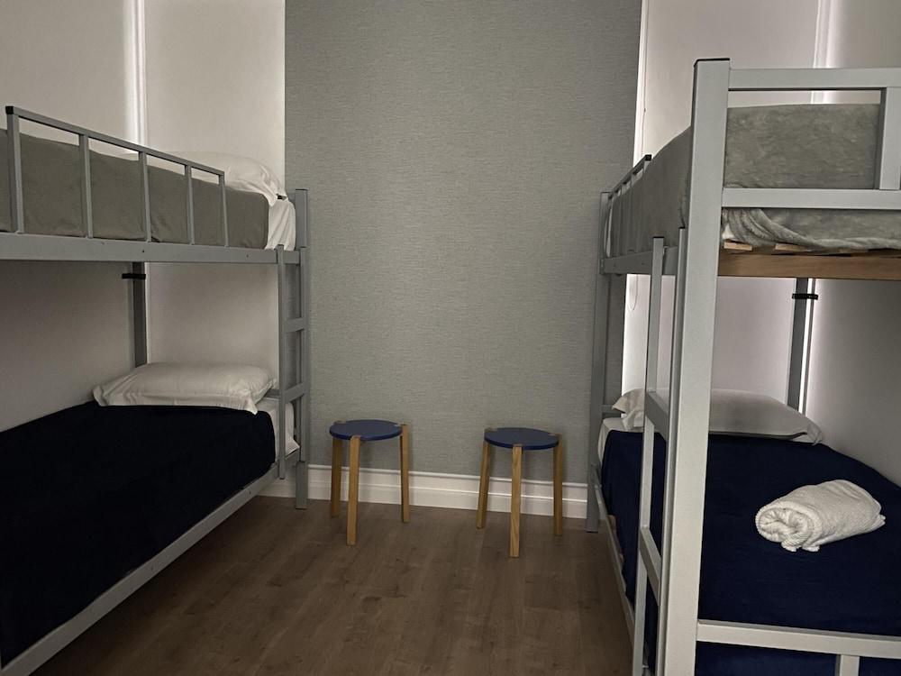 Ab69 - 4 Guests 2 Bunk Beds With Pool