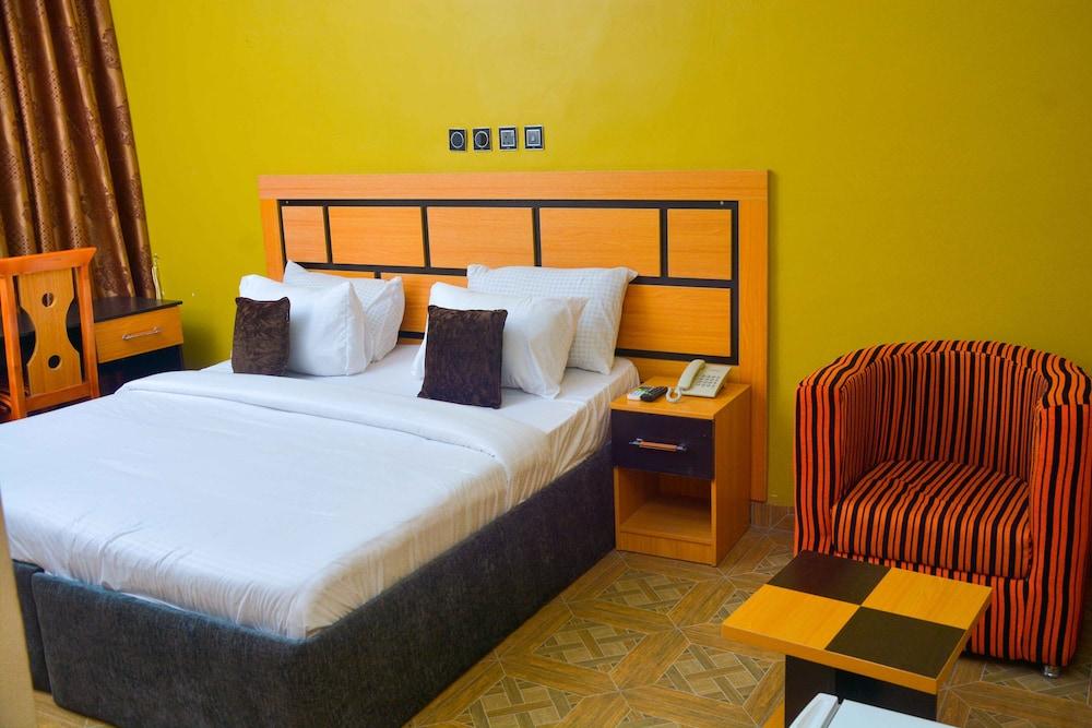 HALATRIA HOTEL & TOWERS