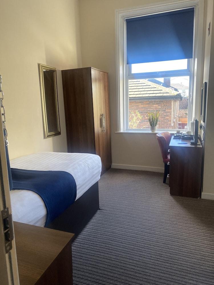 The new brighton hotel