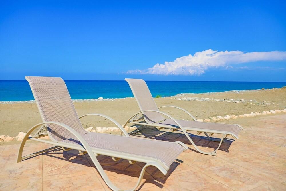 Villa Purity in Polis