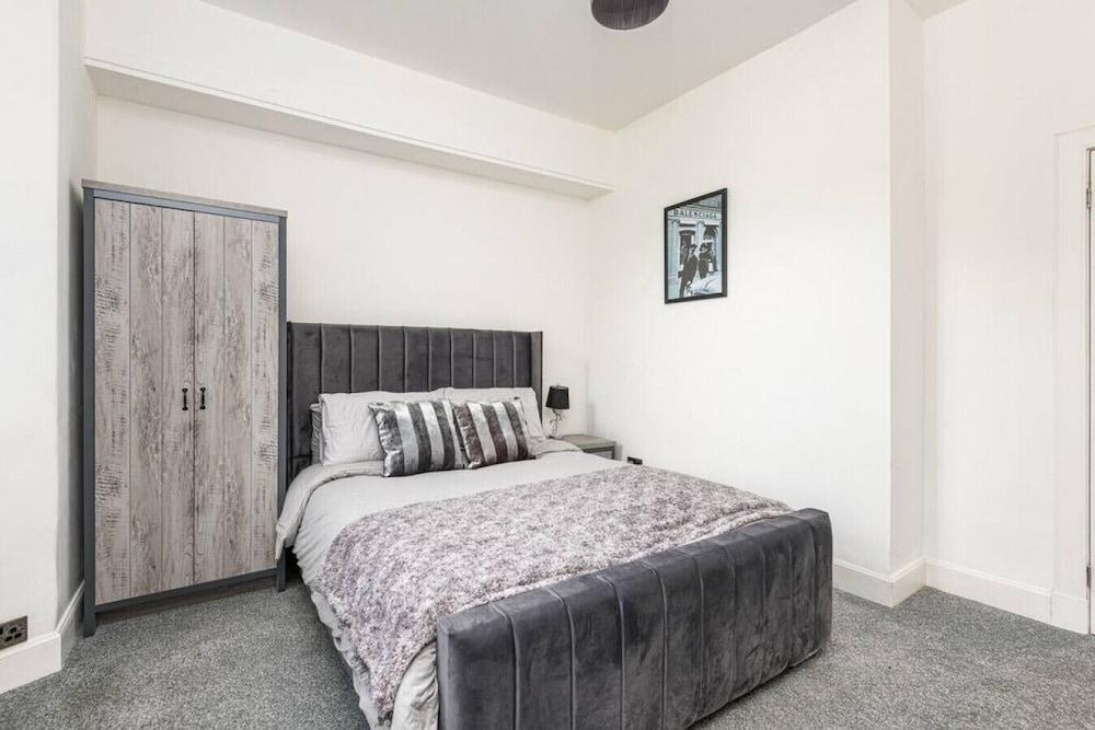 King St Apt - Stylish City pad in Broughty Ferry