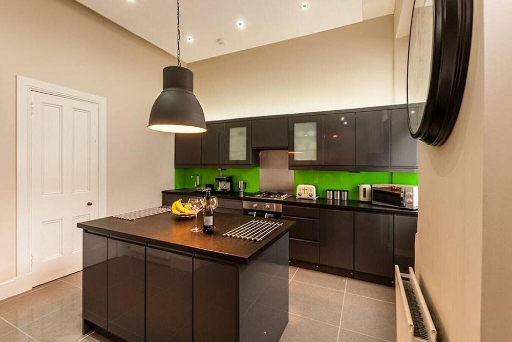 Nelson Manor City Centre Townhouse