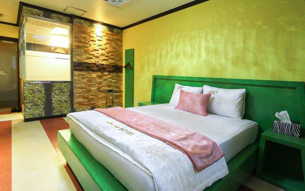 Daegu Dongseongno Savoy Hotel