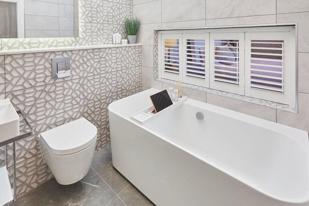 Host Stay The Stables