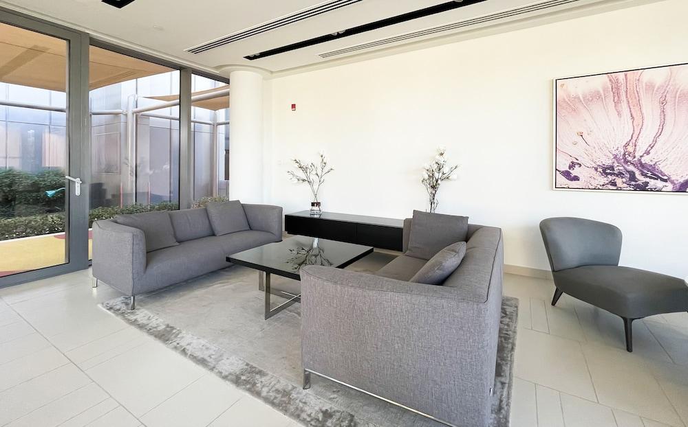 1B-Boulevard Point-203 by Bnb homes