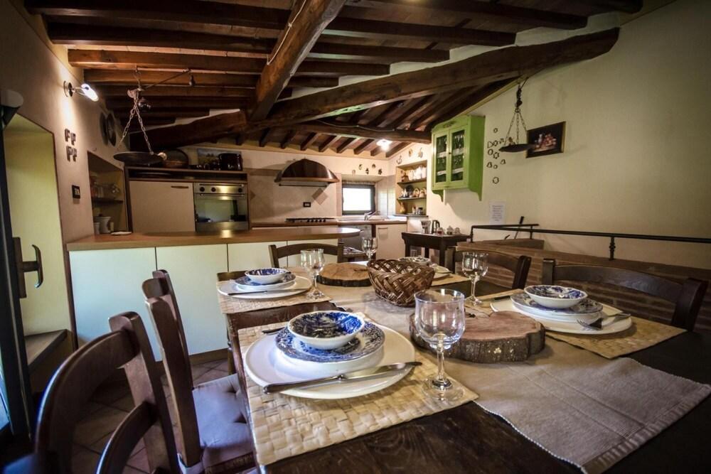 Casa Ortomaggiore With Pool Sauna