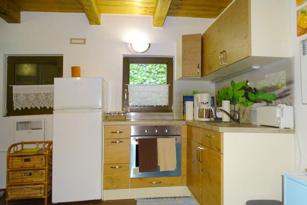 Ladybug House With Whirlpool