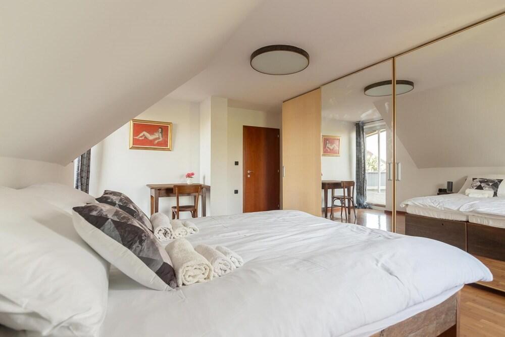 Pool Villa Izabela With Wellness