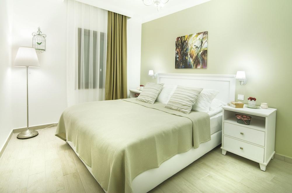 Rodina Suites