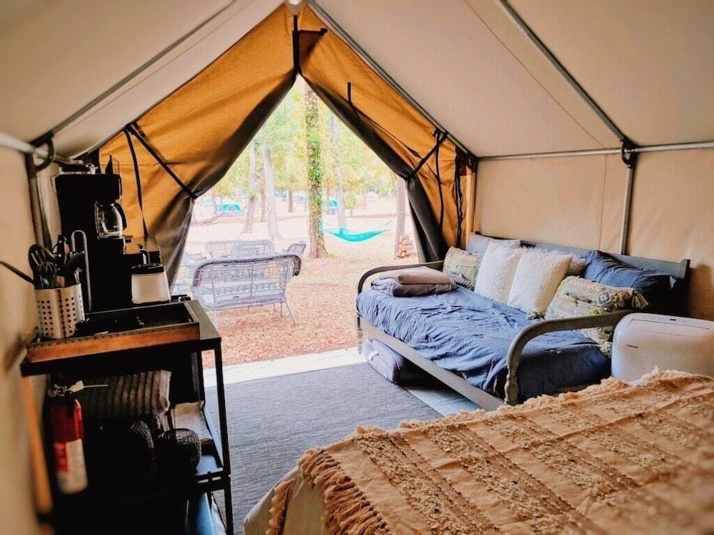 9 Blue River Camp - Glamping Cabin