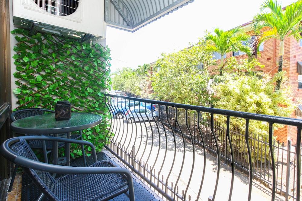 Modern Apartment Close to City Centre 16