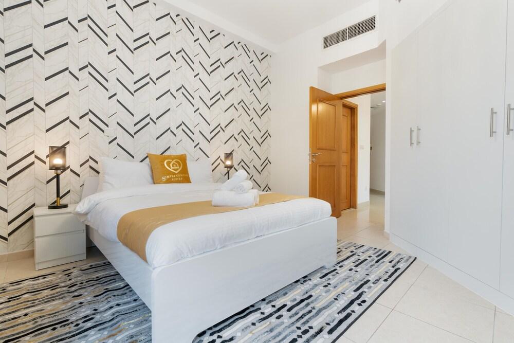 Marvelous 1Bd Marina Residences Pool