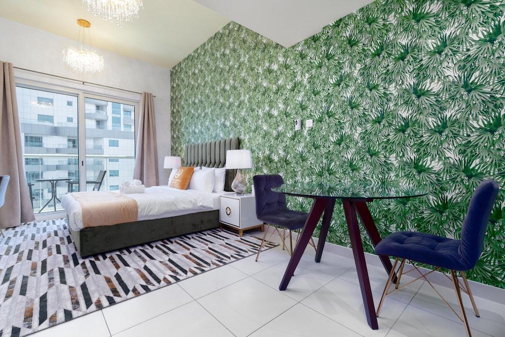 Marvelous Studio Dubai Marina View