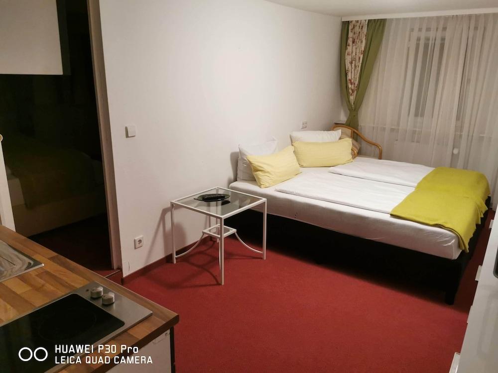 Room in Guest Room - Pension Forelle - Doppelzimmer