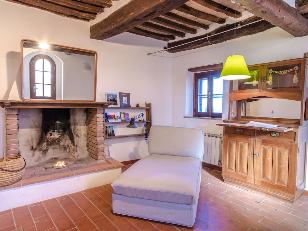 Borgo Monte Antico Alto