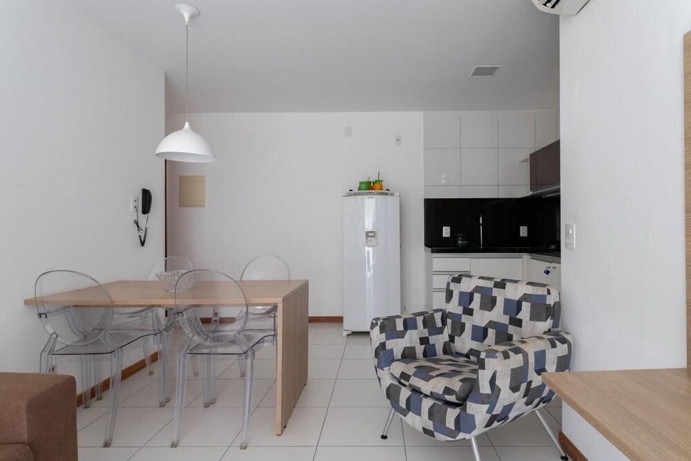 Lind Ssimo Apartamento em Condom nio com Piscina