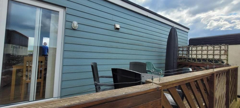 19C Medmerry Park 2 Bedroom Chalet