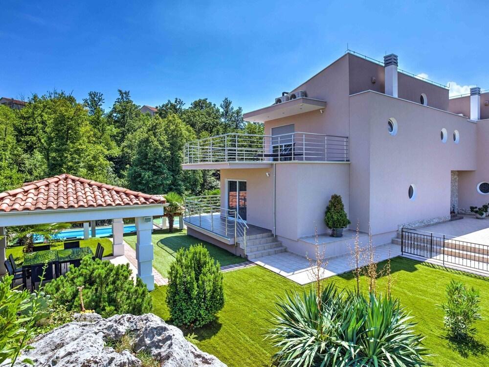 Lorena Pobri in Pobri