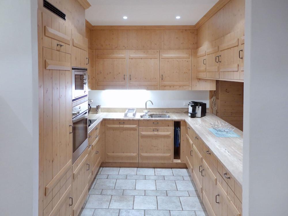 Antares Crans-montana