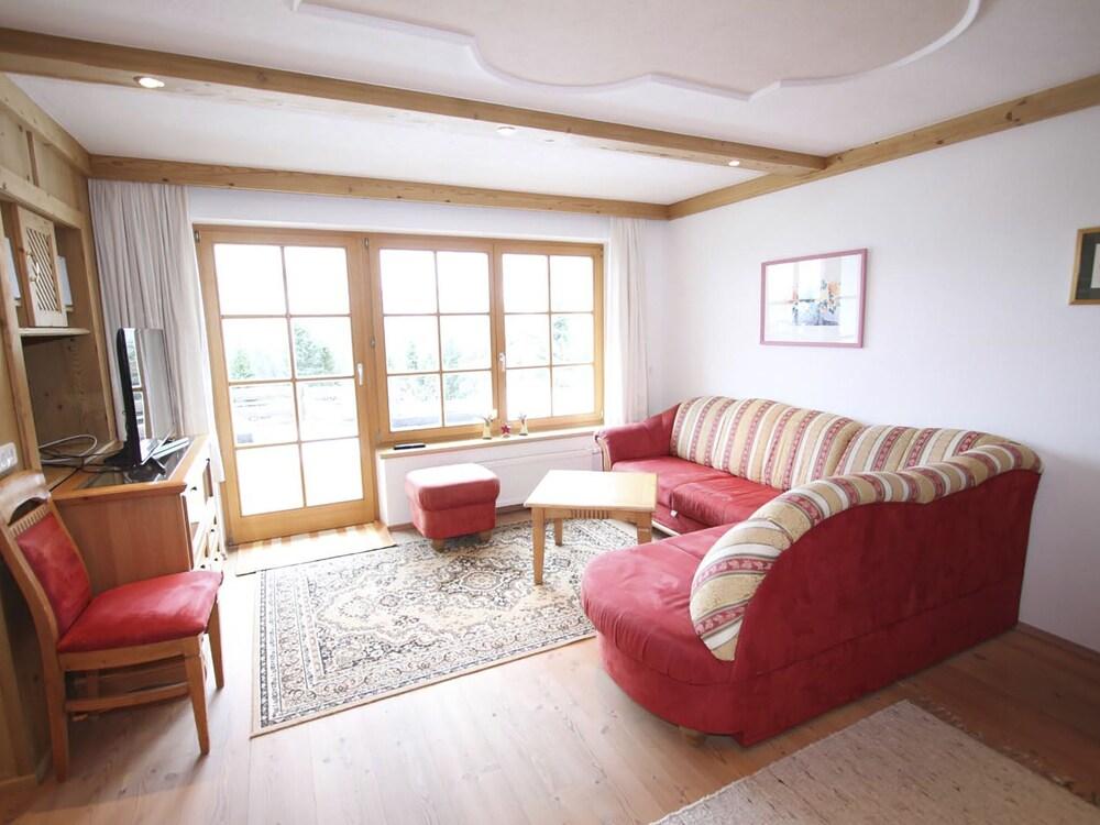 Lena 37 K Nigsleiten