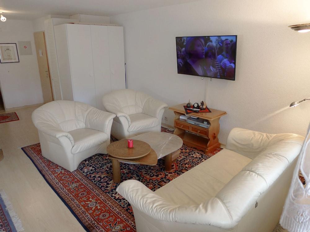 Gemmi Inden in Inden