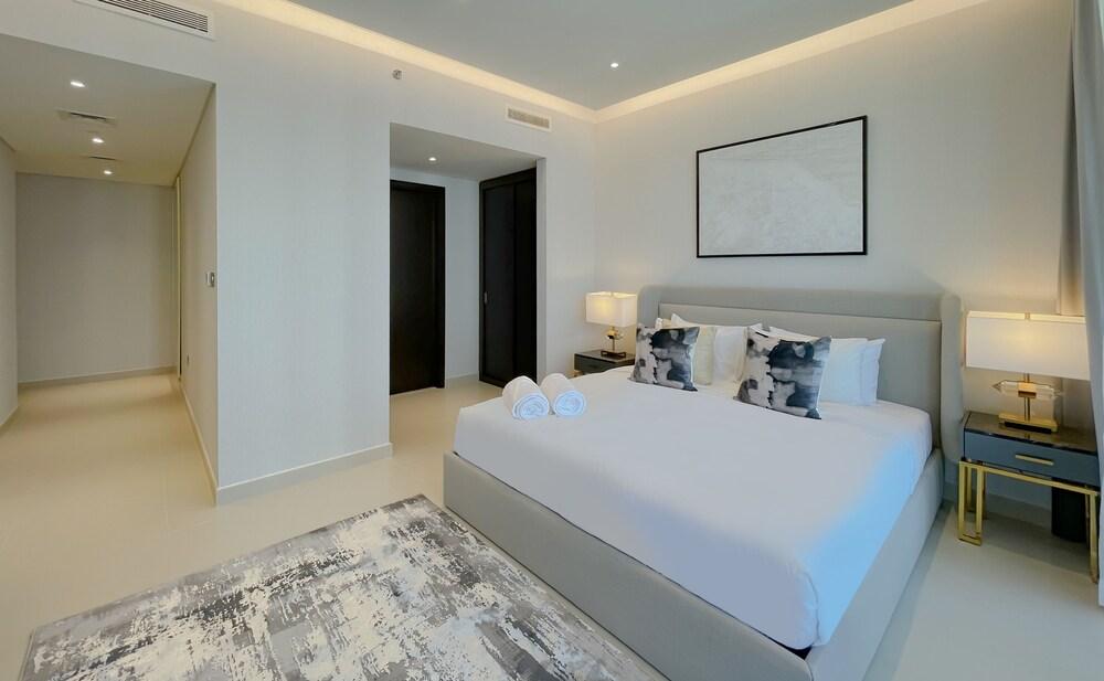 4B-BLVD Heights 2-3801