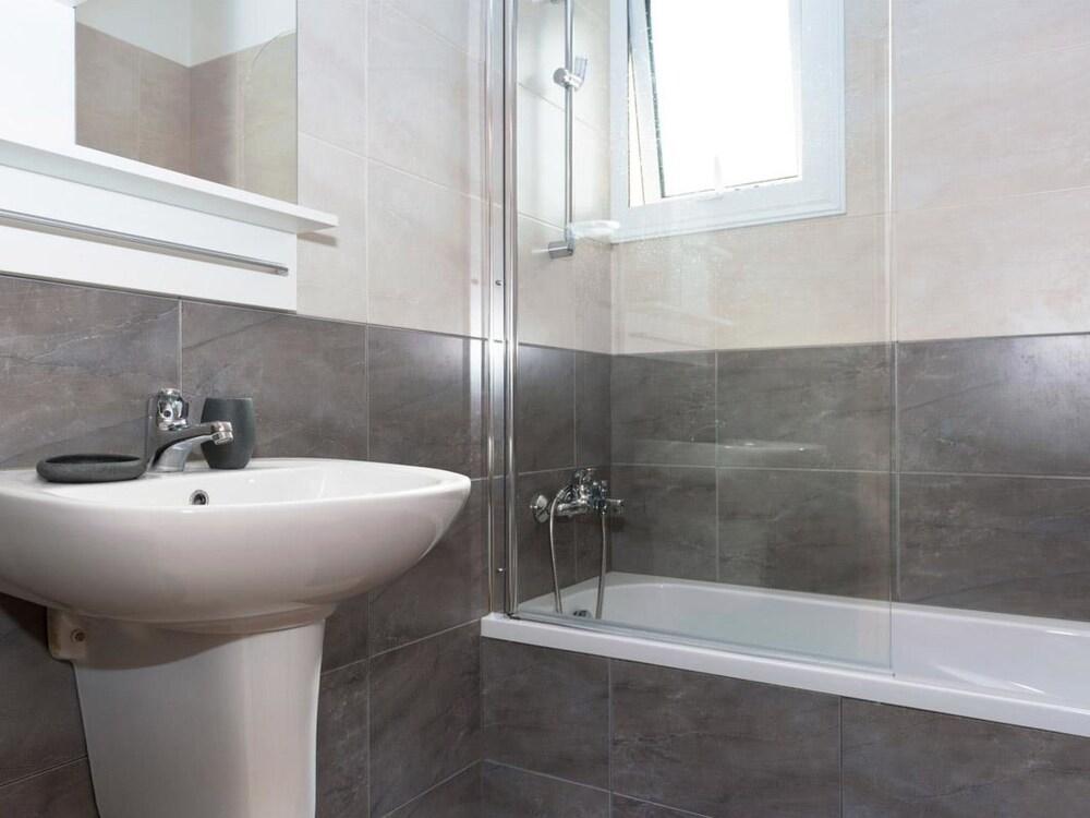 Olivia Paralimni in Paralimni