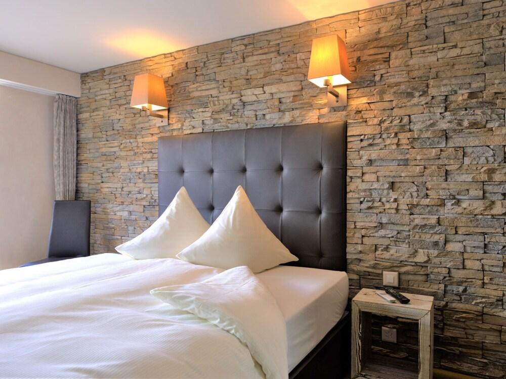 Chesa Piz Mezdi - St Moritz St Moritz