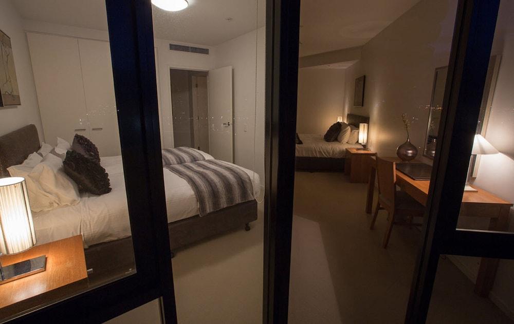 Accent Accommodation at Docklands Melbourne