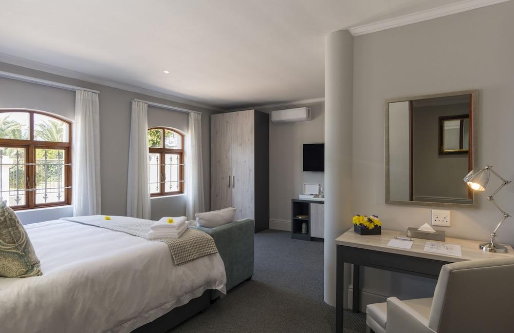 Villa Tuscana By Mantis