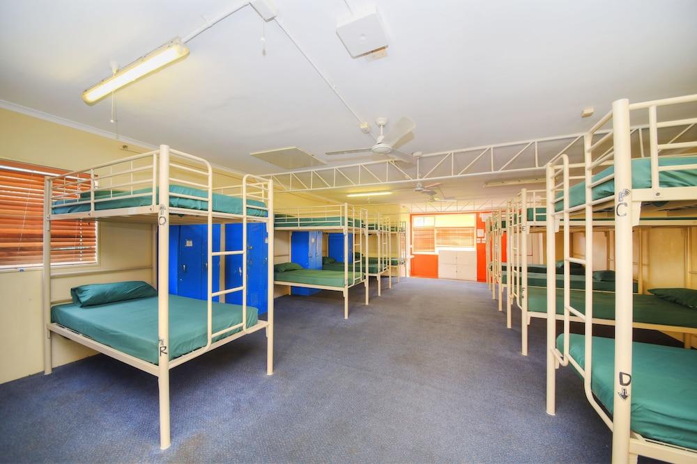 Backpackers In Paradise Resort - Hostel