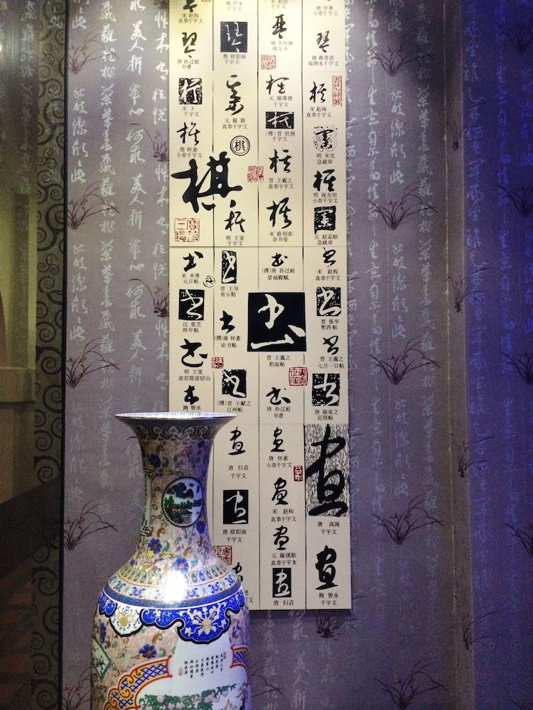 Bliss Hotel Singapore