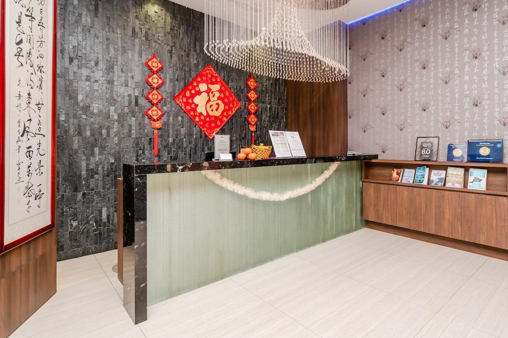 Bliss Hotel Singapore