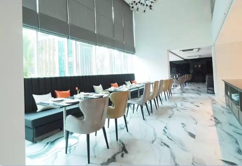 Palette Bella B All Suites Bangkok Hotel