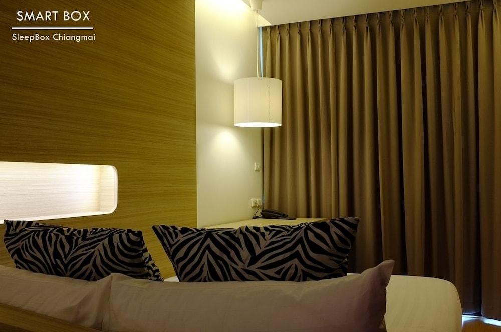 Sleepbox Chiangmai Hotel