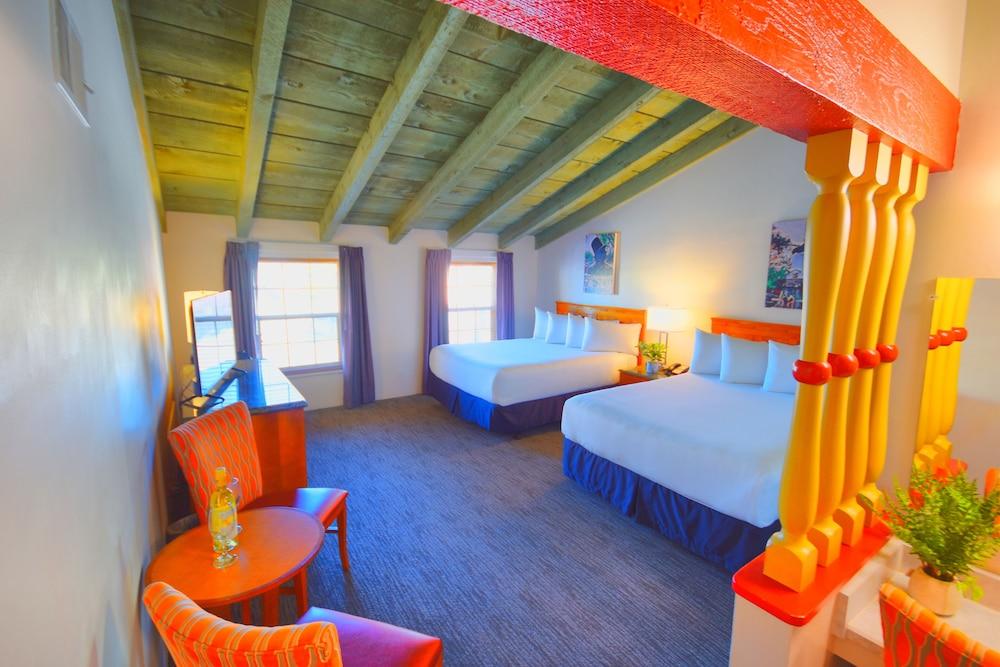 Royal Copenhagen Inn