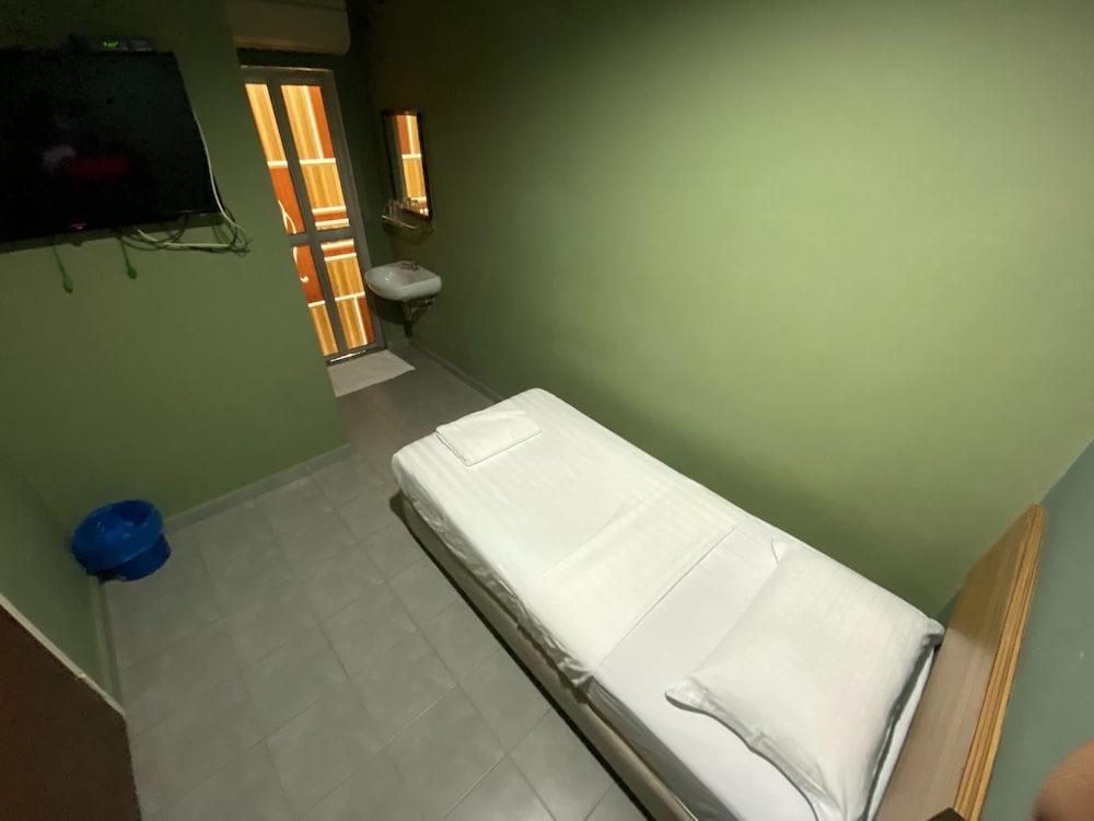 De Mawardah Hotel, Taming Sari Tower Malacca