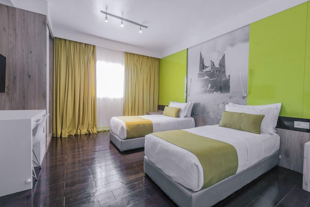 Super 8 by Wyndham Al Riyadh