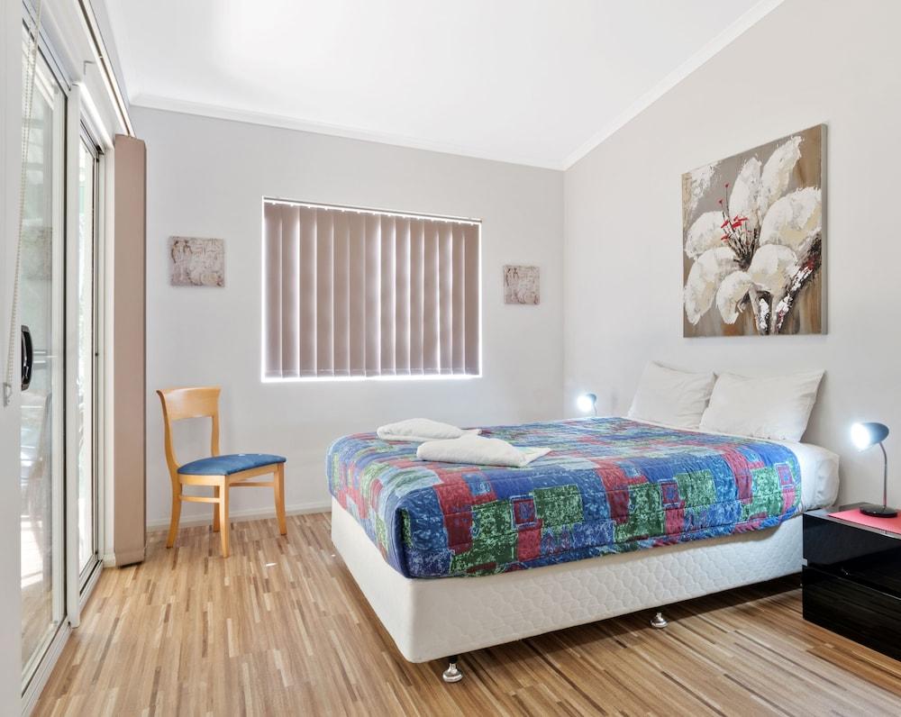 Riverview Tourist Park