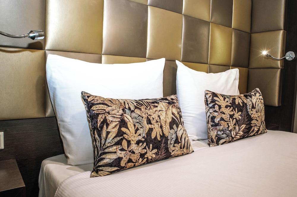 Golden Mansion Aparthotel