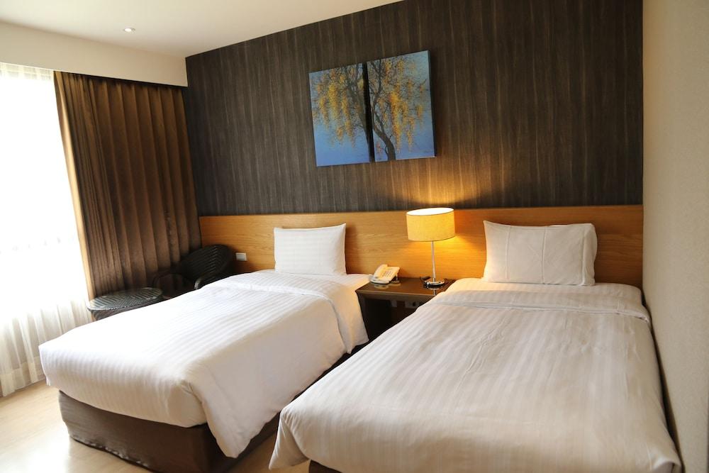 Lealea Garden Hotels - Sun Lake