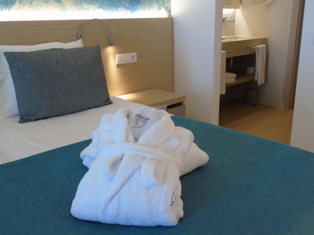 Aparthotel Fontanellas Playa