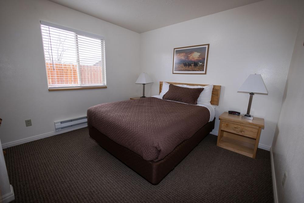 Austin's Chuckwagon Lodge