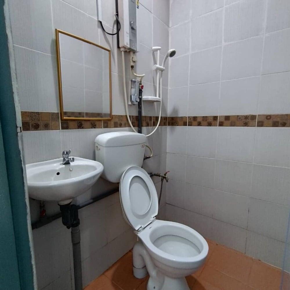 Kinabalu Poring Vacation Lodge - Hostel