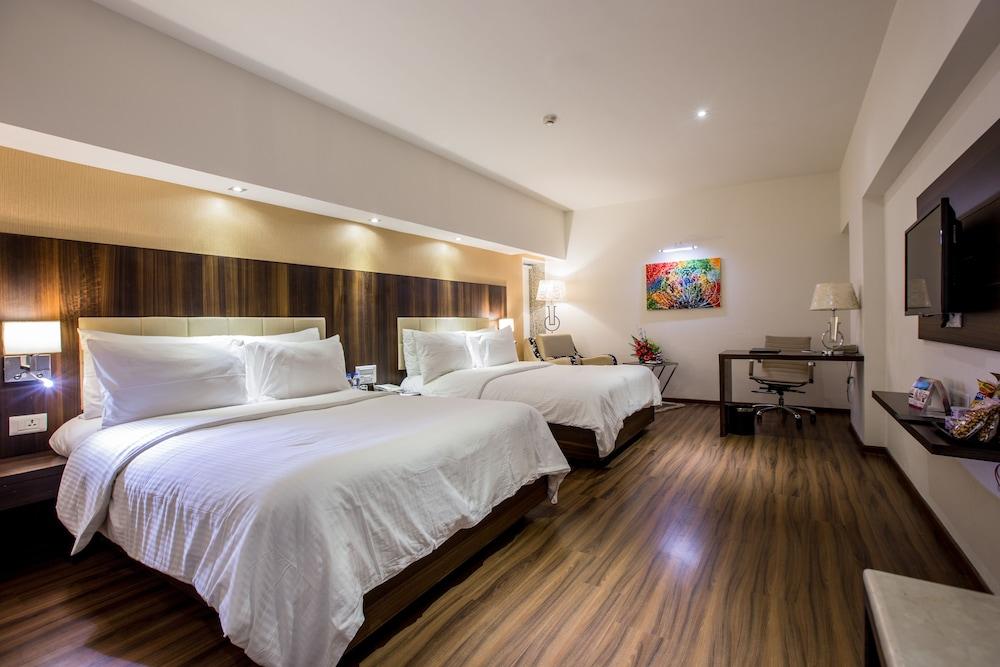 Regenta Central Harimangla