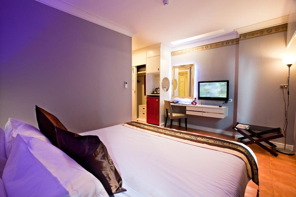 C & N Hotel Patong, Phuket