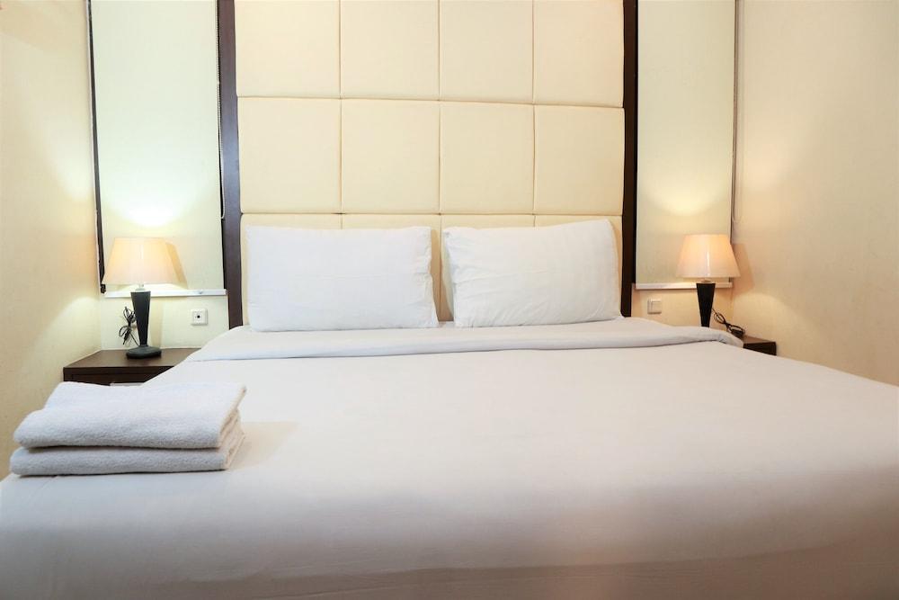 Hotel Istana Permata Ngagel