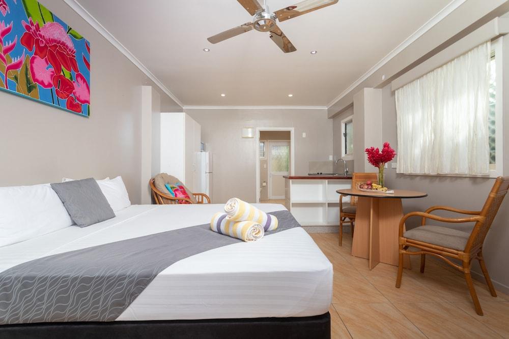 Moana Sands Villas & Apartments