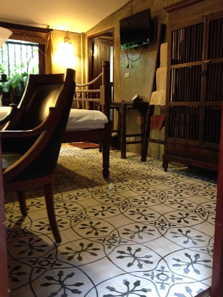 Chiang Maan Residence